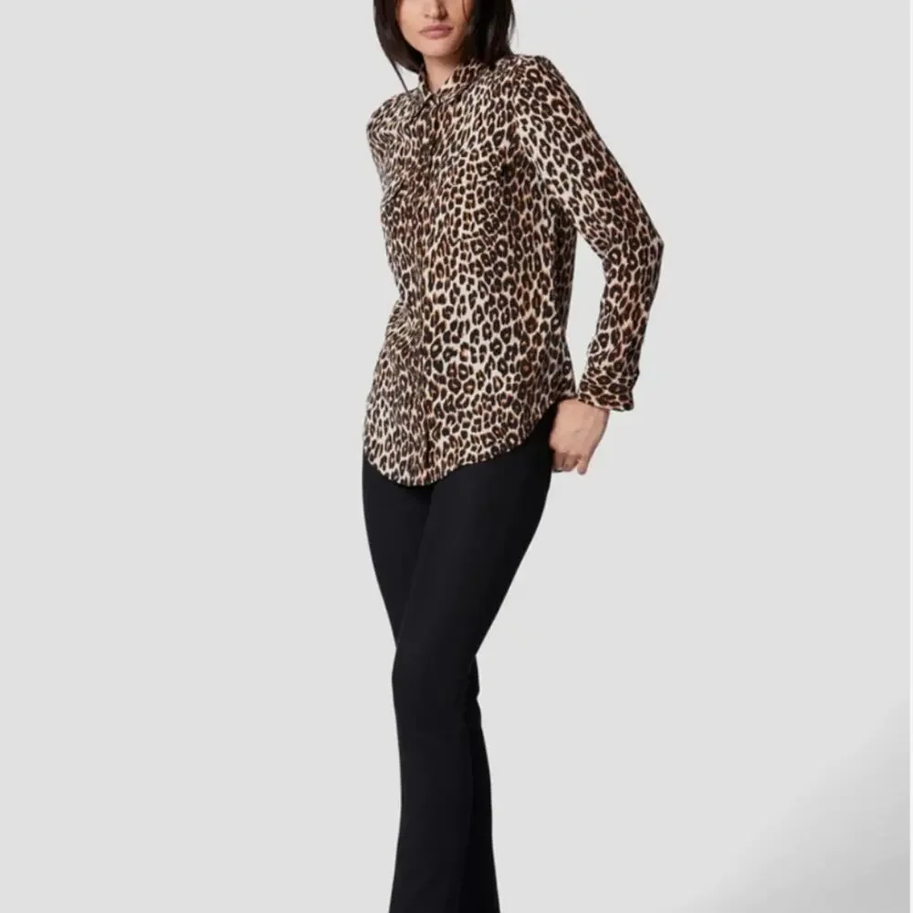 NWT Equipment Slim Signature Silk Shirt